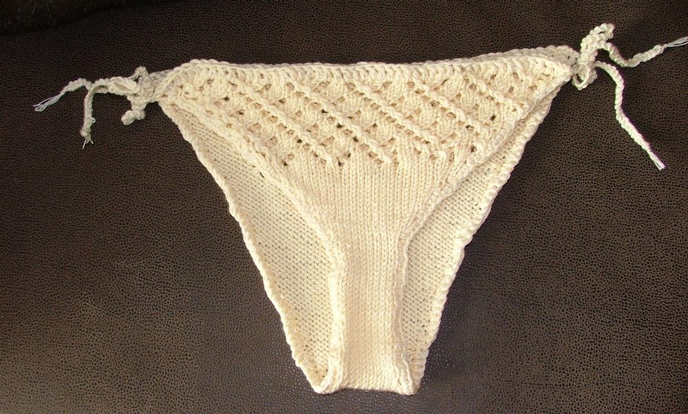 [knit+underwear+front.JPG]