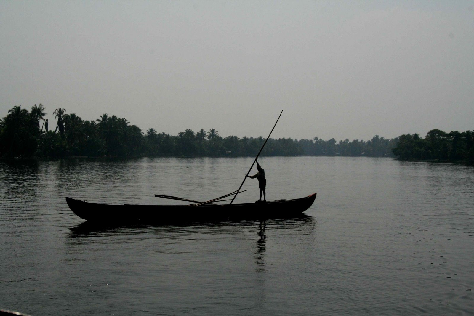 [KeralaBoatman2.jpg]