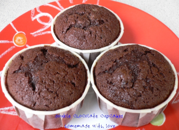 [Double+Chocolate+Cupcakes+2.jpg]