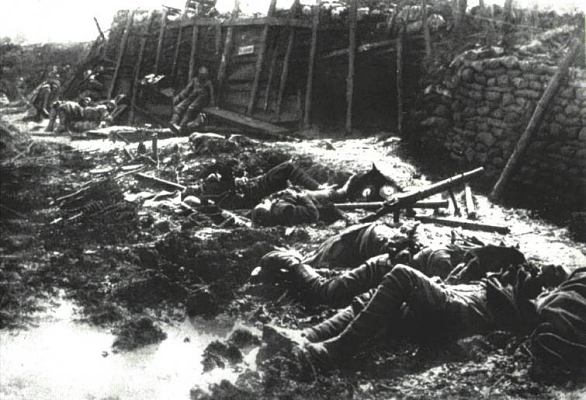 [07-trenches-after-the-attack-gw000.jpg]