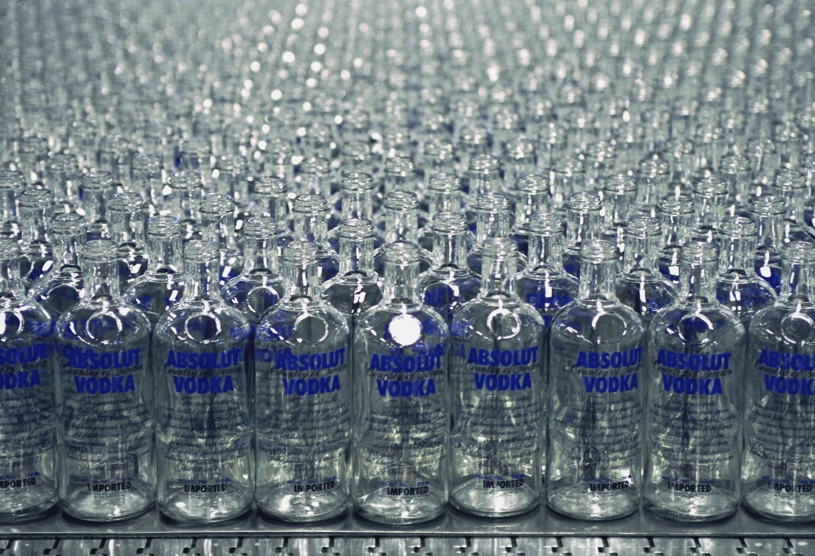 [ABSOLUT_in_production.jpg]