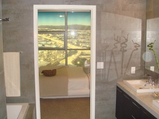 [Skyline+at+MacArthur+place+master+bath+sink+model.jpg]