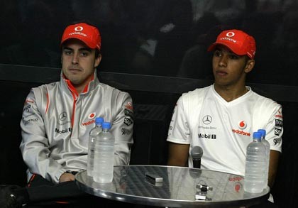[Alonso-Hamilton-prensa.jpg]
