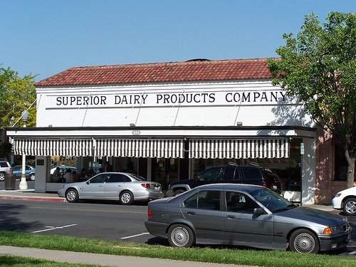 [superior+dairy.jpg]