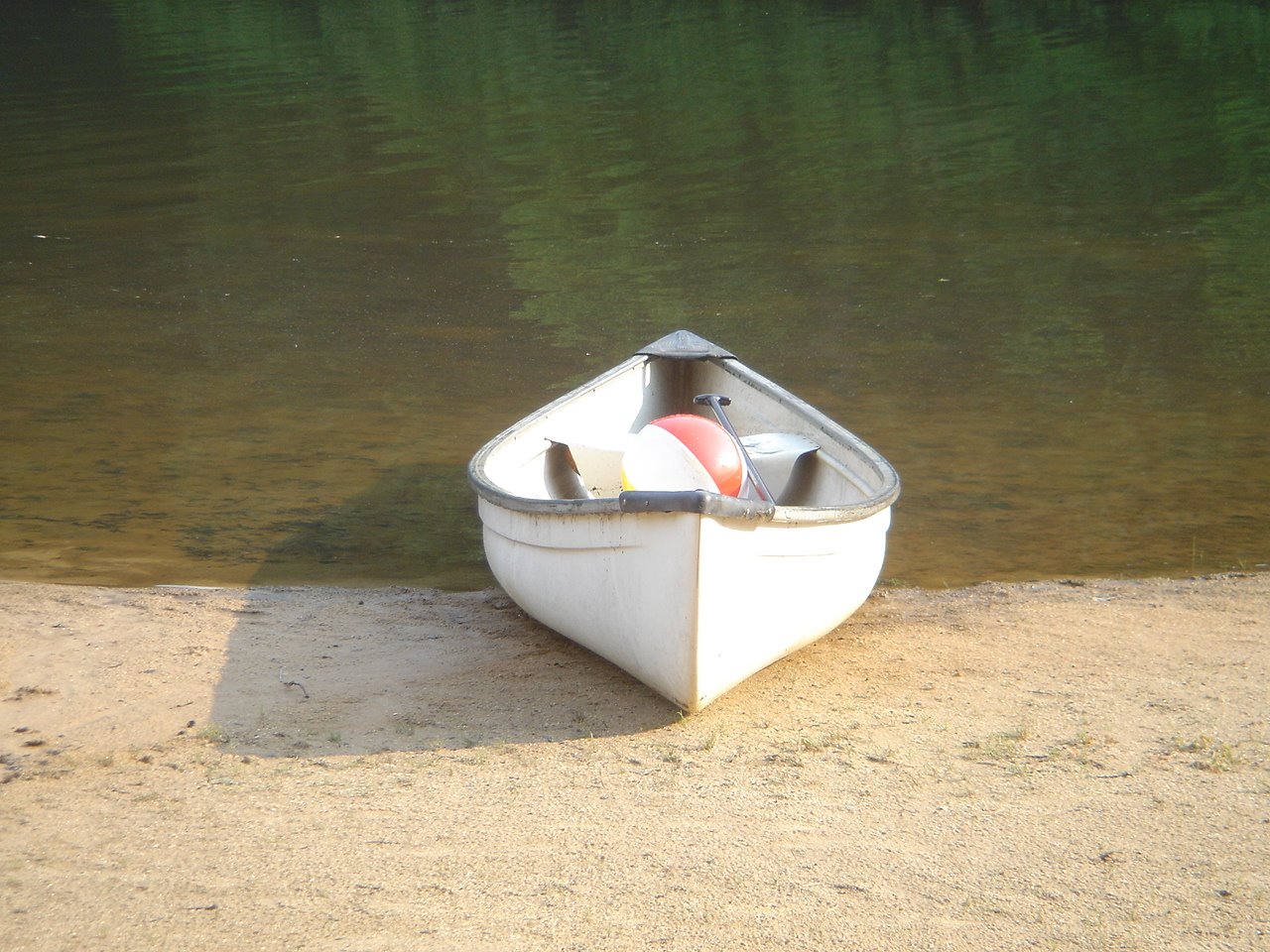 [IWLL+ball+in+canoe.jpg]