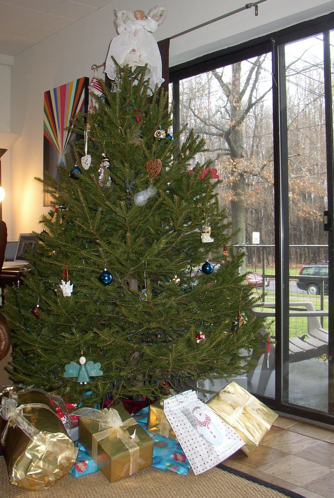 [Christmas+Tree+(2).JPG]