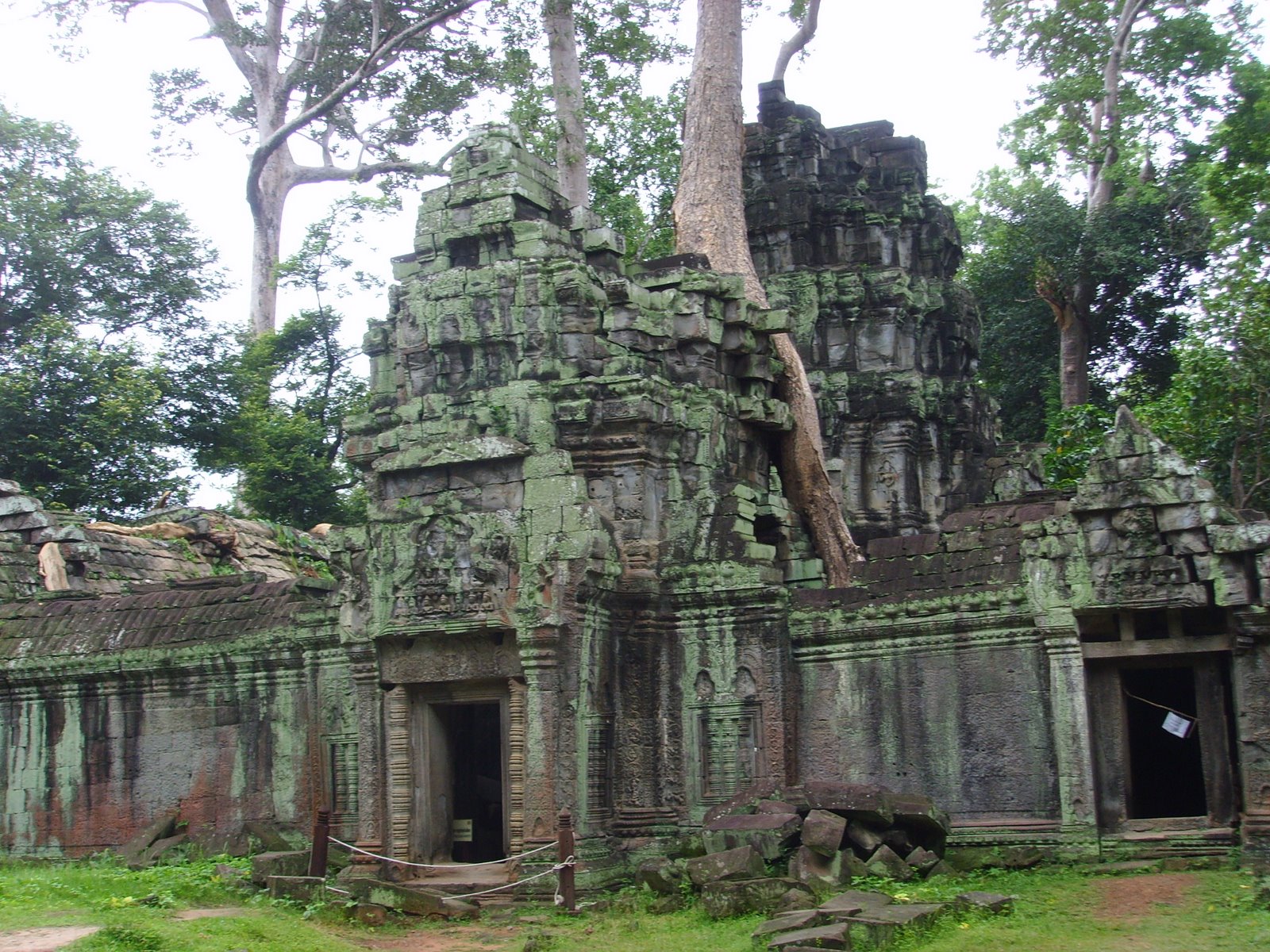 [Cambodia,+Angkor+Wat+Archaeological+Park+Day+3+(40).jpg]