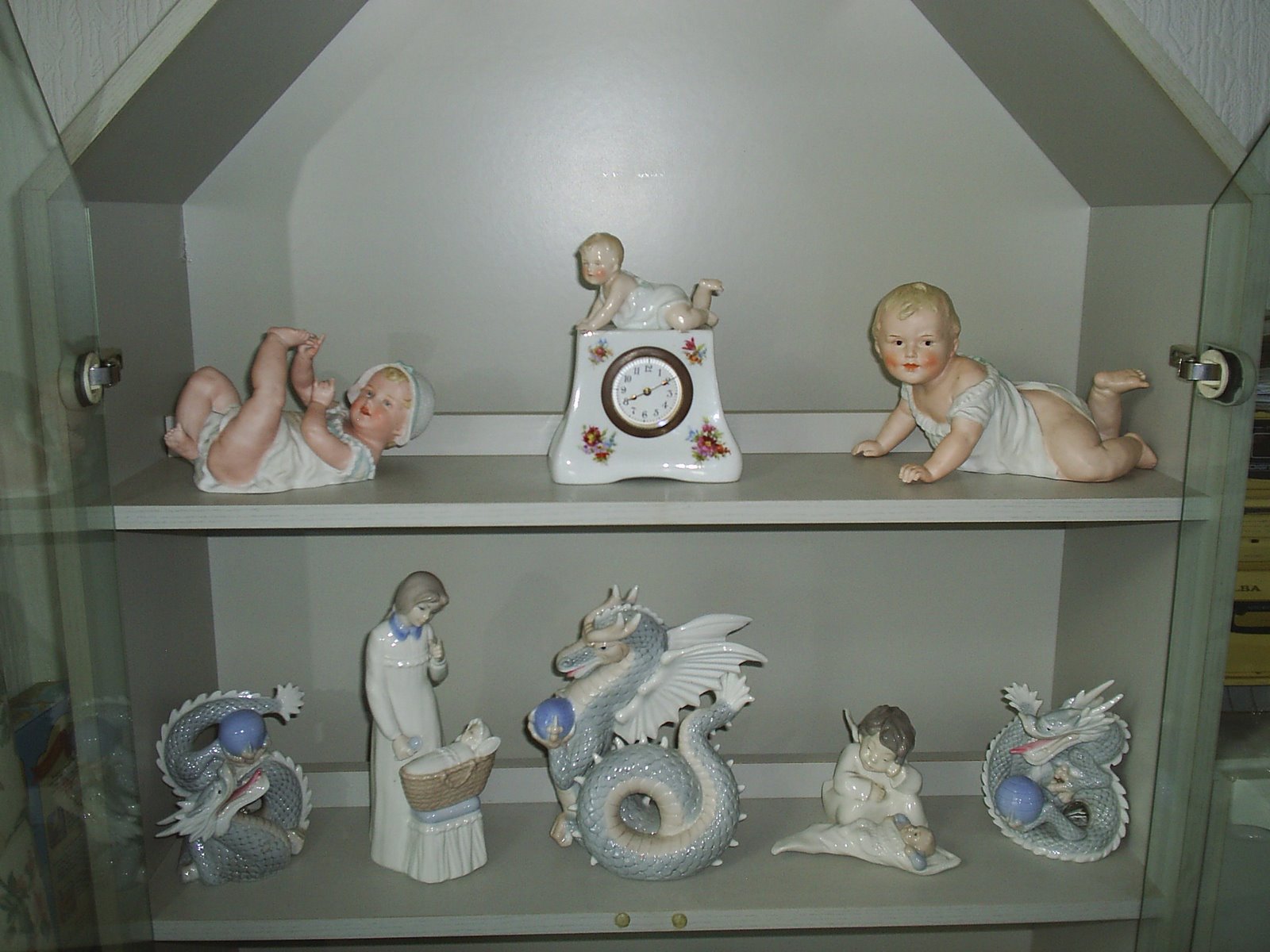 [Heubach+Porcelain+piano+babies+&+Nao+Porcelain+ornaments..jpg]