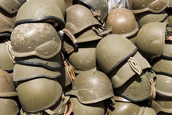 [IDF+helmets+1+sm.jpg]