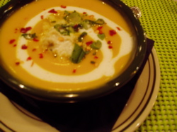 [Butternut+and+Banana+Bisque+with+Island+chilies+and+crabmeat.jpg]