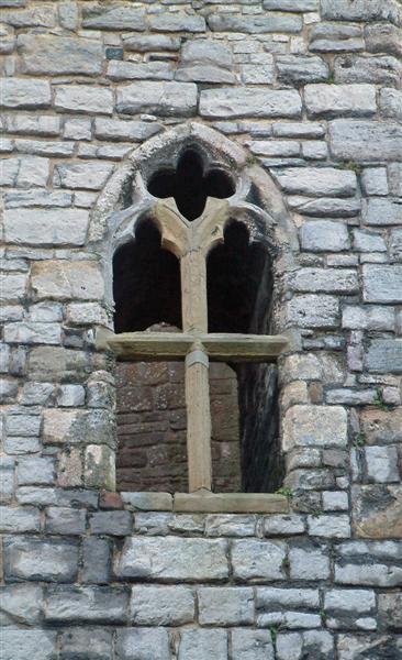 [Caernarfon+castle+window+1-08+(Medium).jpg]