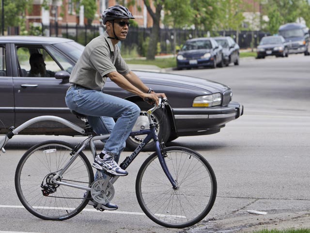 [obama_rides_bicycle.jpg]