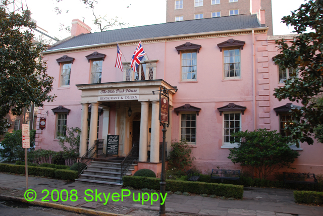 [Savannah+Pink+House.jpg]