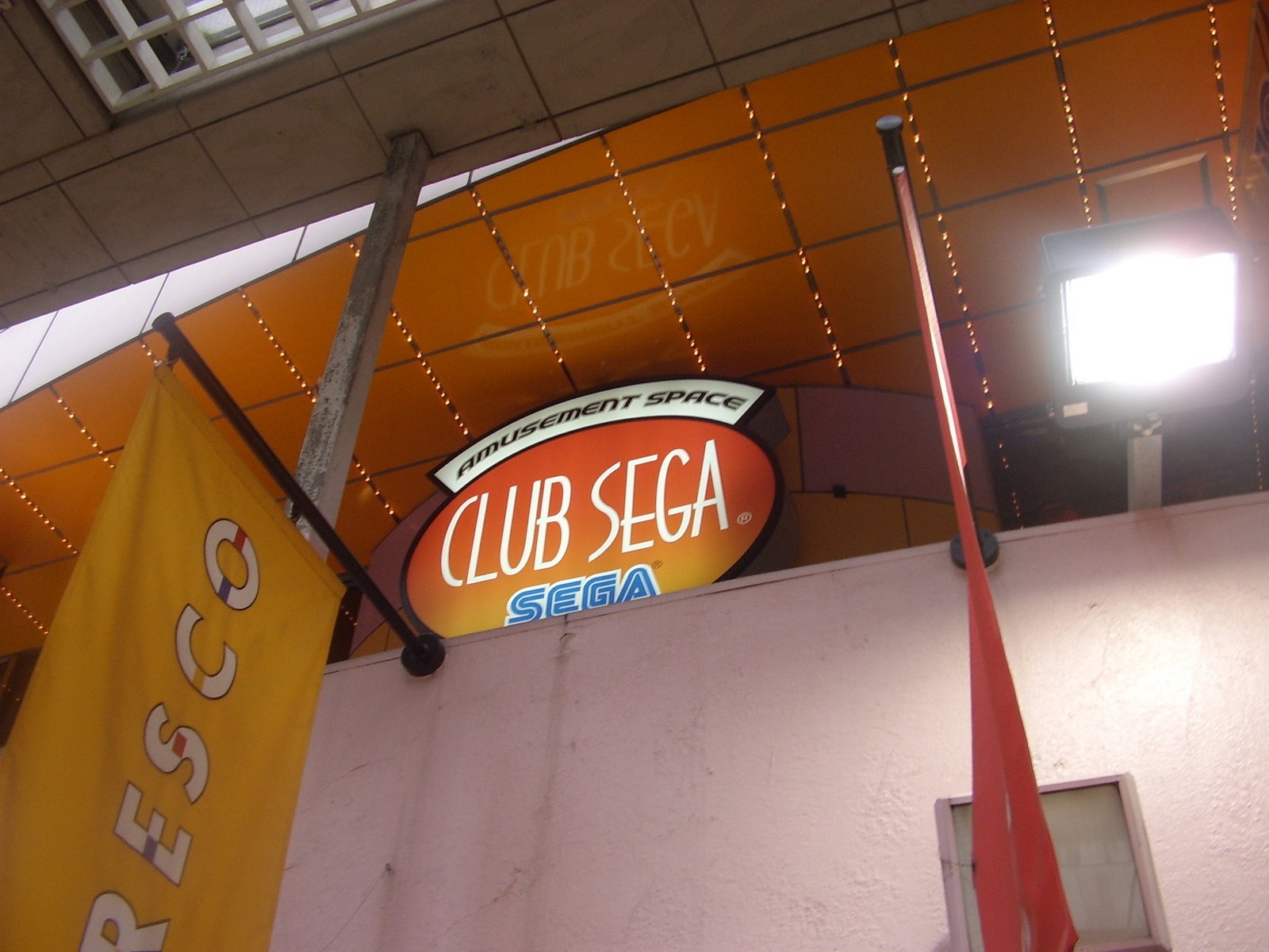 [057+-+17.08.06+-+School+visit+and+Sega+day+-+We+found+Club+Sega!!.JPG]