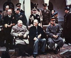 [250px-Yalta_summit_1945_with_Churchill,_Roosevelt,_Stalin.jpg]