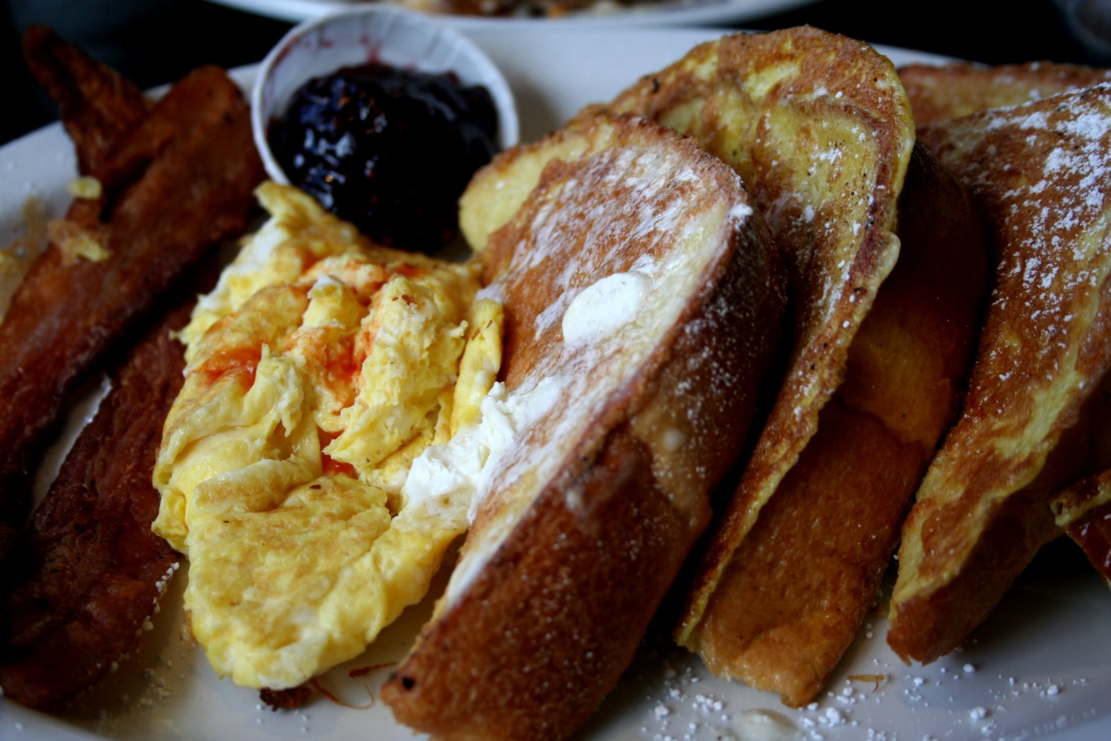 [french+toast+eggs+bacon.JPG]