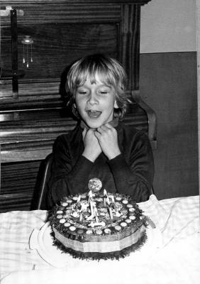 [01+4th+March+1977.+Jamie's+birthday.jpg]