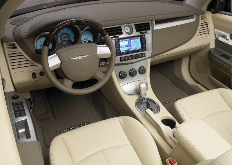 Chrysler Sebring Convertible dashboard