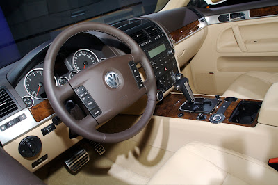 2008 Volkswagen Touareg 2 U.S. at the New York Auto Show