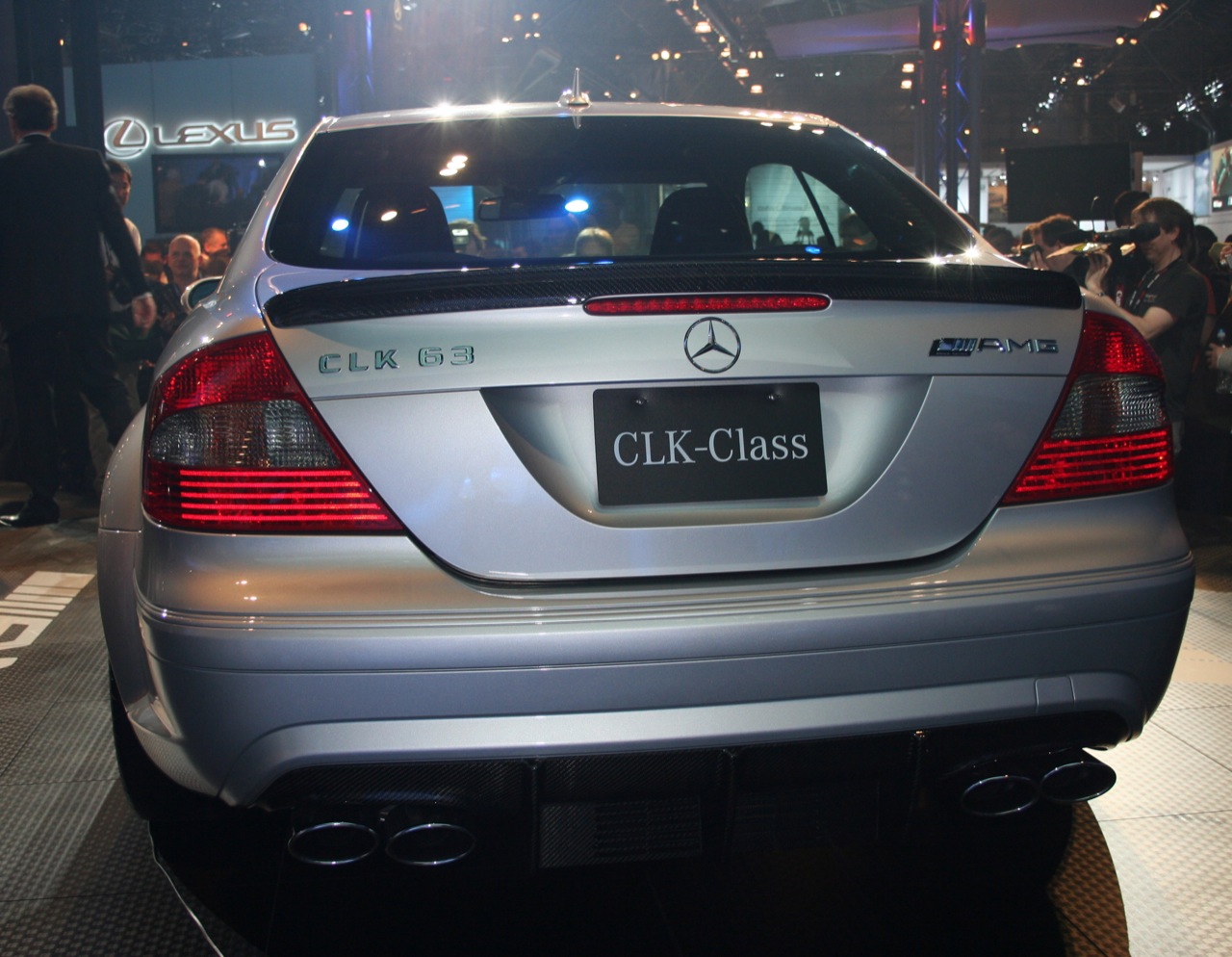 [Mercedes_Benz_CLK63_AMG_Black_Edition_4.jpg]
