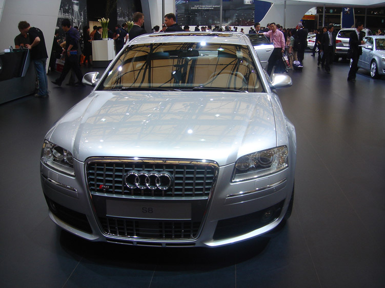 [Audi_Cross_quattro_concept_2007_Shanghai_Auto_Show_01.jpg]