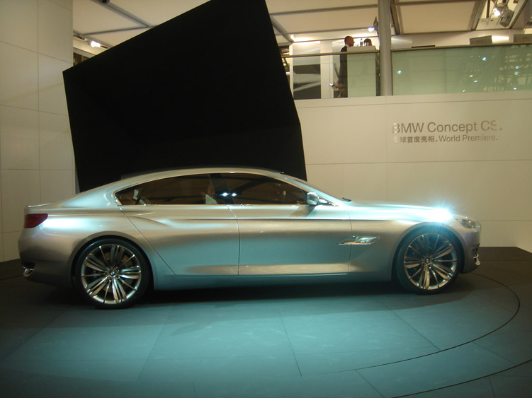 [BMW_Concept_CS_2007_Shanghai_Auto_Show_01.jpg]