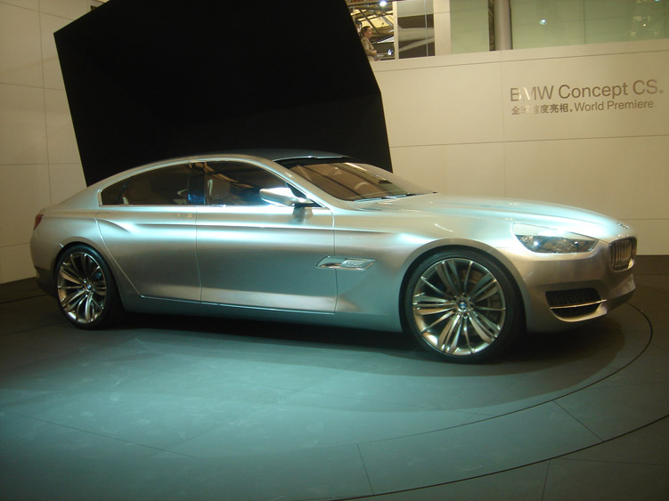 [BMW_Concept_CS_2007_Shanghai_Auto_Show_02.jpg]