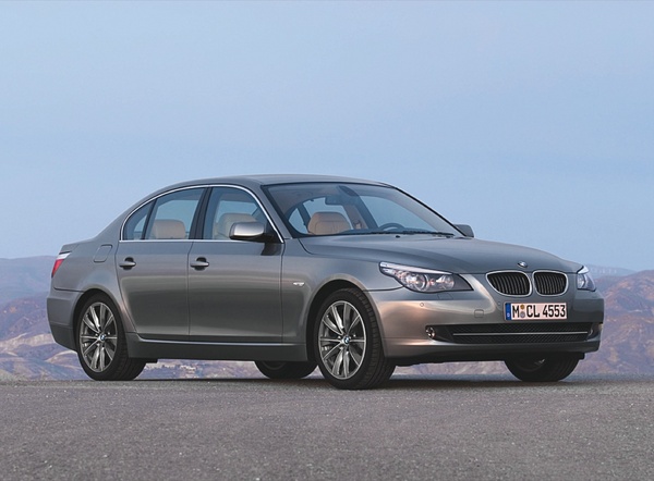 [2008_BMW_5_Series_Sedan+_3.jpg]