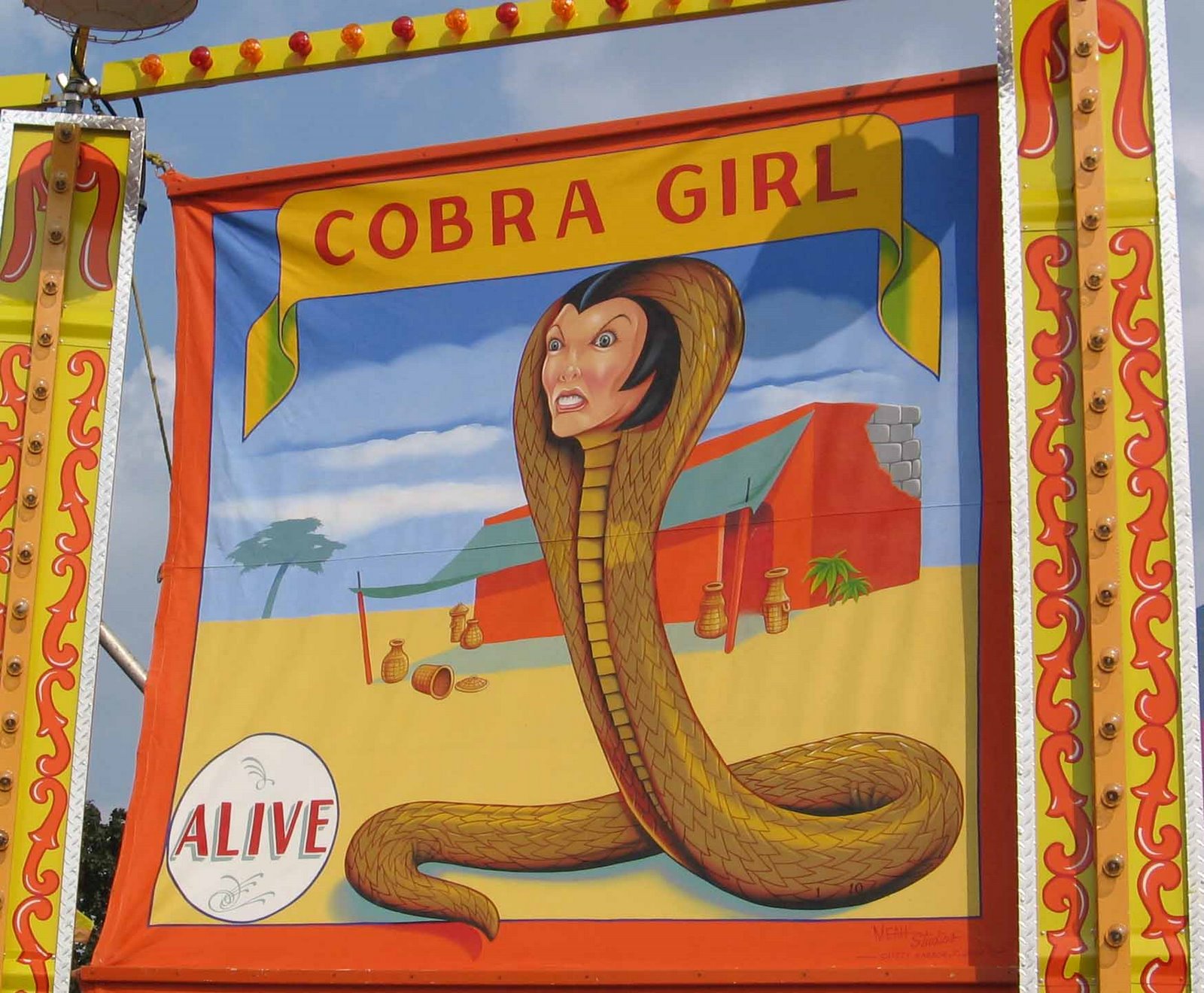 [cobra+girl.jpg]