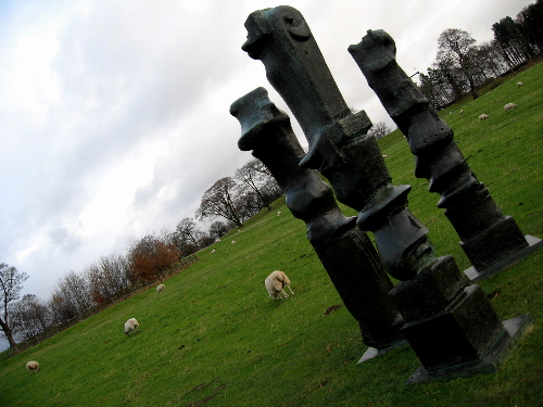 [YSP+Henry+Moore+&+Sheep+Lo-Res.JPG]
