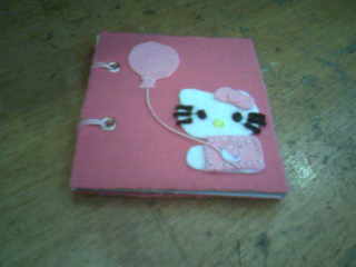 [Caderno+hello+Kitty+c'balão.jpg]