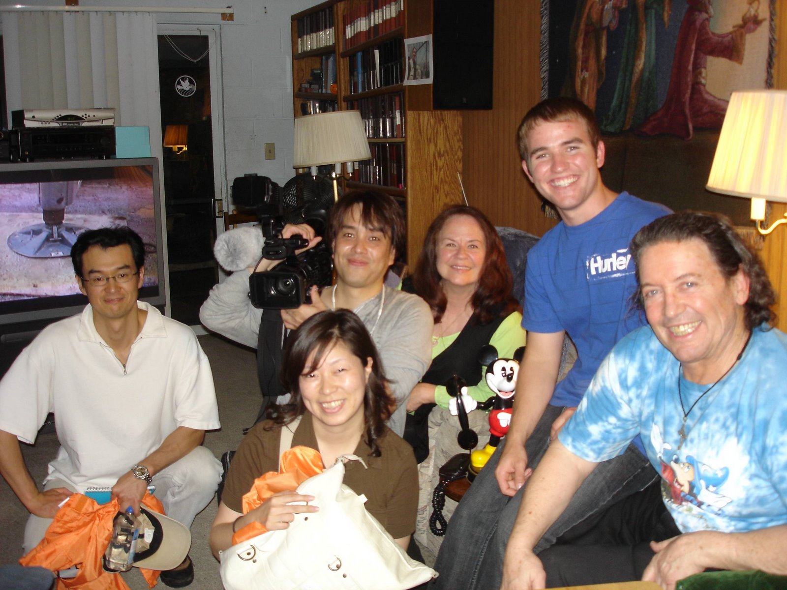 [Ley+family+with+Nippon+TV+crew+8-11-07.jpg]