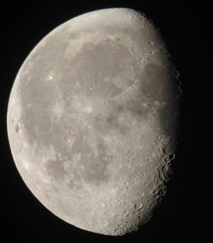 [227+NASA_moon_south_pole.jpg]