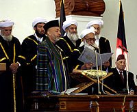 [424+President_Hamid_Karzai+December_2004.jpg]