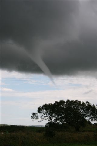 [Tornado+170707+West+Cork+P.+Whooley+004.jpg]