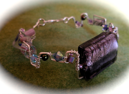 [purple+wire+bracelet.JPG]