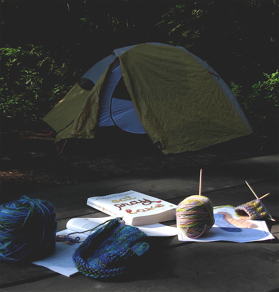 [knit:tent.JPG]