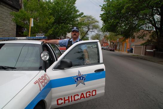 [Chicago+Police+Officer.jpg]