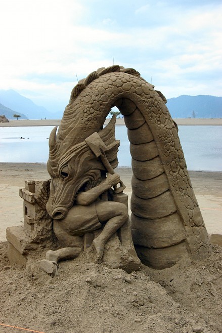 [sand+dragon.JPG]