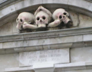 Skulls over the gate