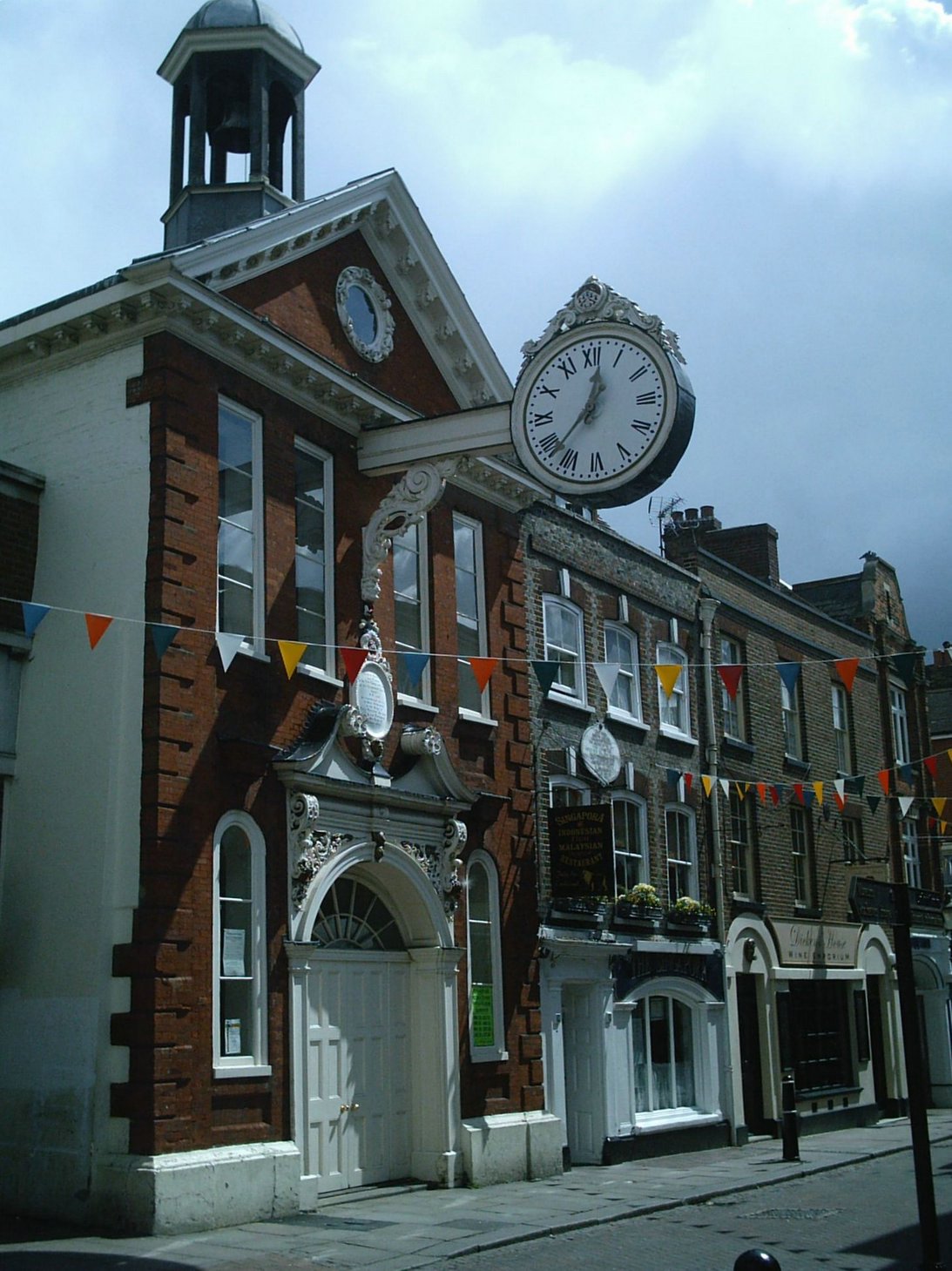 [Rochester+Kent+hall+with+Clock.jpg]