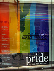 [Macy's+Pride+window+2007.jpg]