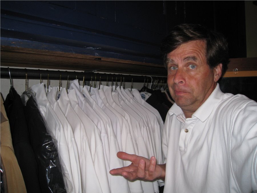 [White+shirts+and+Dan+email+size.jpg]
