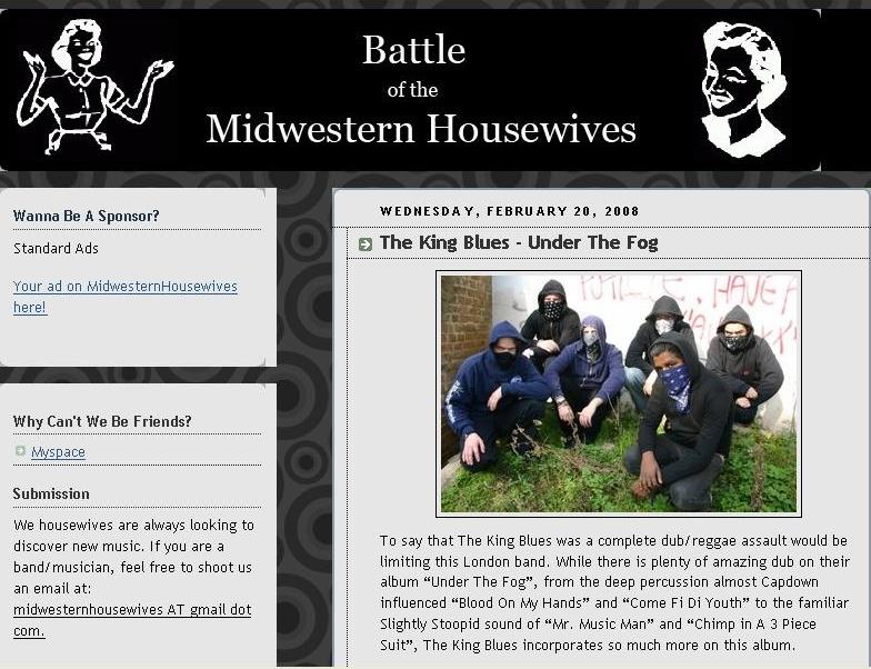 [Battle+of+the+Midwestern+Housewives+screen+grab.JPG]