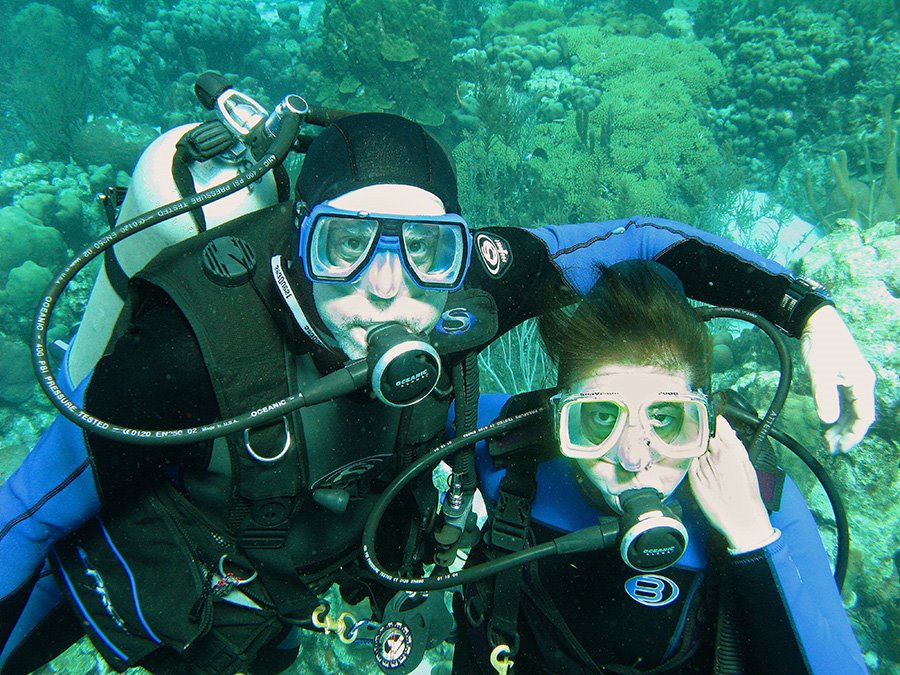 [Us+Underwater+best+sm.jpg]