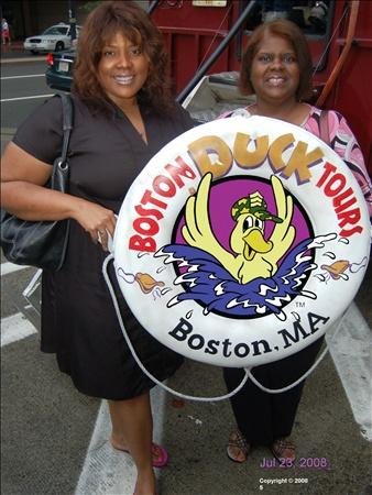 [me+and+mom+on+the+duck+tour.bmp]
