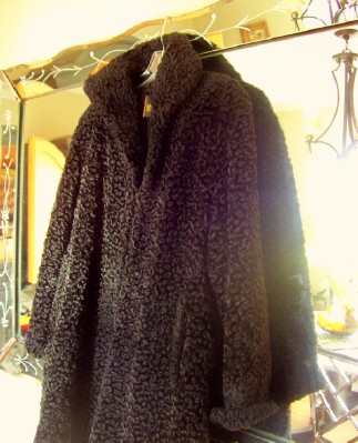 [persian-lamb-vintage-coat.jpg]