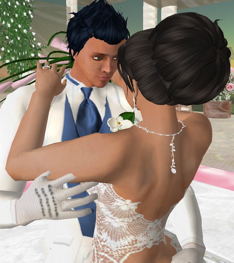 [Bea+wedding-+couple+016a.bmp]