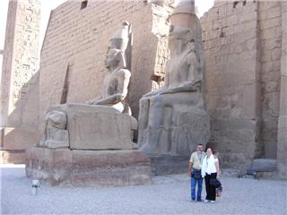 [mom+and+dad+egypt.jpg]