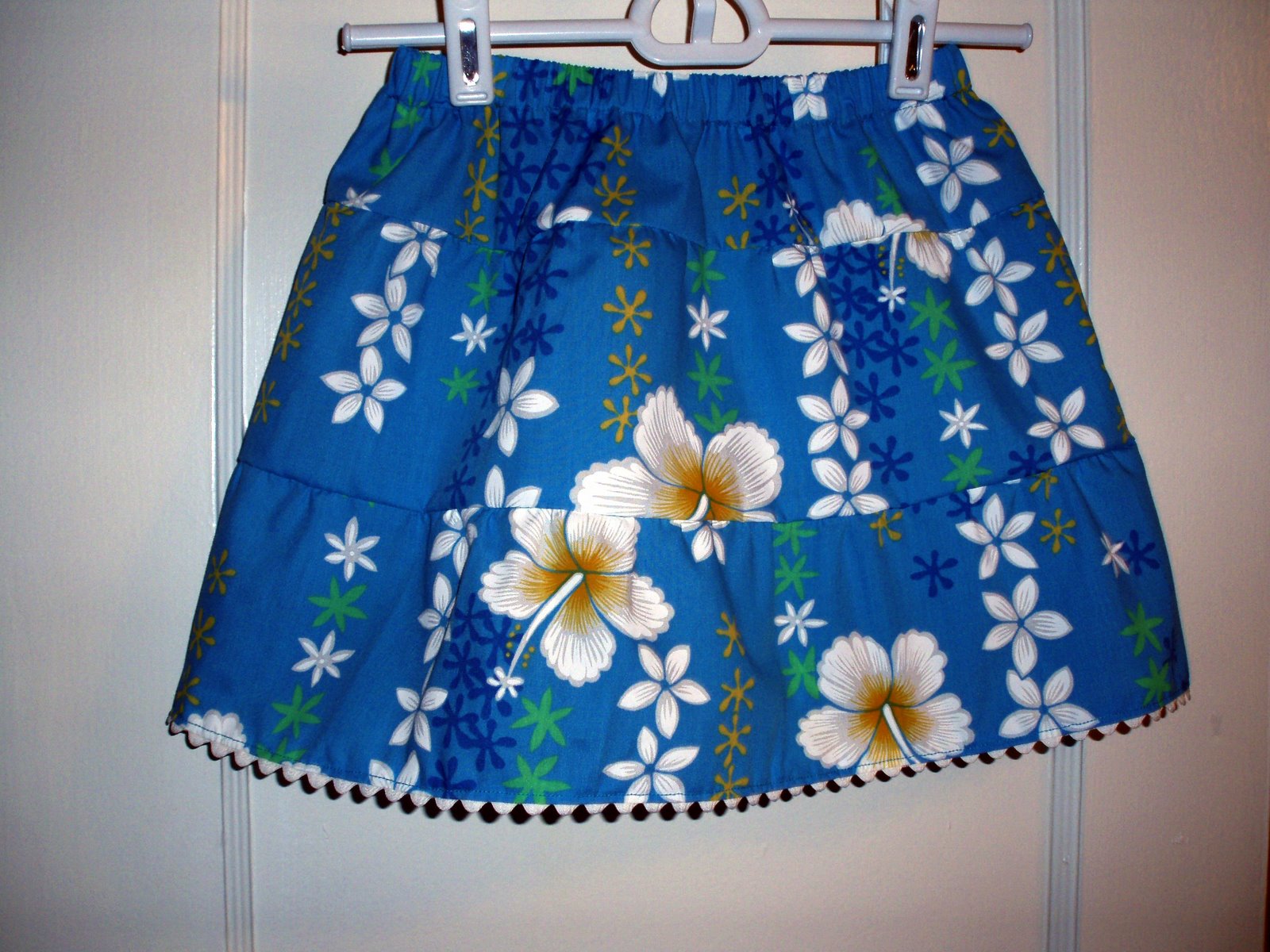 [Hawaiin+Skirt.jpg]
